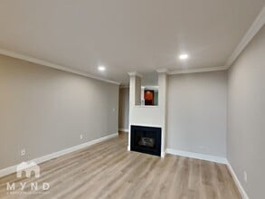 2734 Oak Rd in Walnut Creek, CA - Building Photo - Building Photo