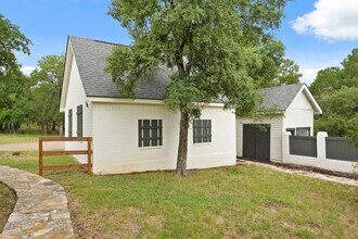 510 Camino De Rancho in Wimberley, TX - Building Photo - Building Photo