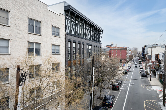 The Castiron in Hoboken, NJ - Building Photo - Building Photo