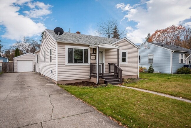 property at 1114 E Pennsylvania Ave