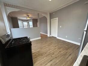 84 Vliet St, Unit 3F in Cohoes, NY - Building Photo - Building Photo