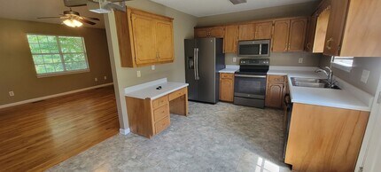 968 Littlejohn Rd in Jacksonville, AL - Building Photo - Building Photo