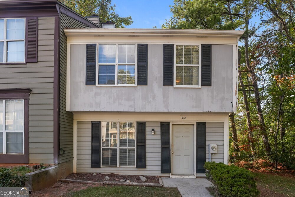 1418 Stonegate Ct in Stone Mountain, GA - Building Photo