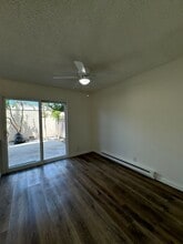 2910-D S Sycamore St in Santa Ana, CA - Building Photo - Building Photo