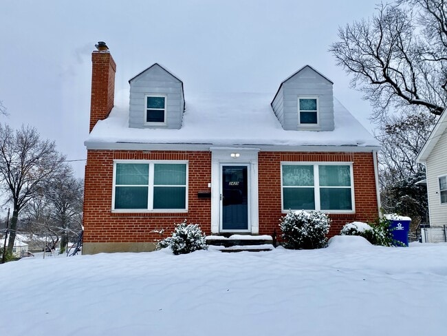 property at 2429 Mary Ave