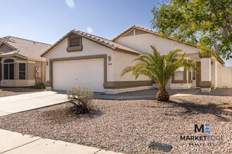 5858 S Brittany Ln in Tempe, AZ - Building Photo - Building Photo