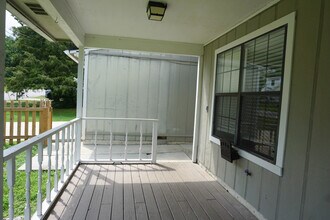 111 Palmetto Dr in Crestview, FL - Building Photo - Building Photo