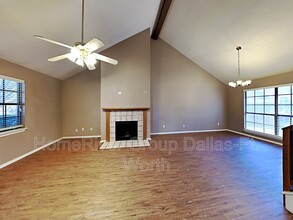 6742 Fire Hill Dr in Fort Worth, TX - Building Photo - Building Photo