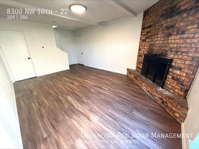 8300 NW 10th St in Oklahoma City, OK - Building Photo - Building Photo