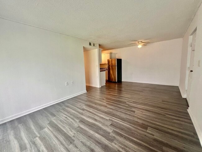 1215 Benoist Farms Rd in Royal Palm Beach, FL - Building Photo - Building Photo