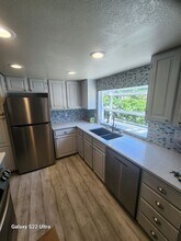 805 142nd Pl SE in Bellevue, WA - Building Photo - Building Photo
