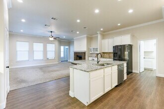 9308 Trenton Ave in Lubbock, TX - Building Photo - Building Photo