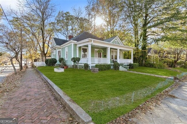 1092 Oak St SW in Atlanta, GA - Building Photo - Building Photo