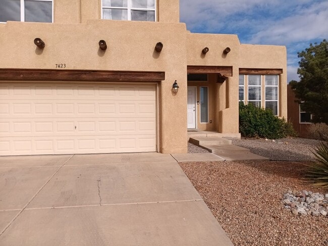 property at 7423 Silverthorne Rd NW