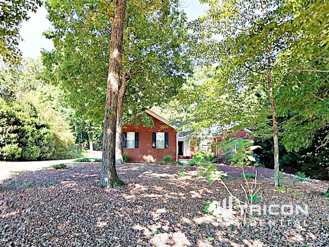 85 Parkwood Dr in Covington, GA - Building Photo - Building Photo