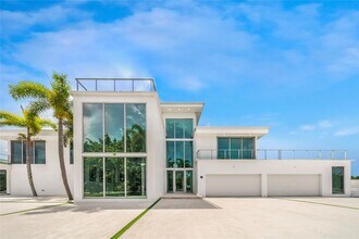 17250 SW 52nd Ct in Southwest Ranches, FL - Foto de edificio - Building Photo