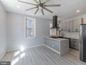 1108 Locust St in Philadelphia, PA - Building Photo - Building Photo