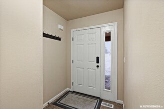 9115 Washburn St in Anchorage, AK - Building Photo - Building Photo