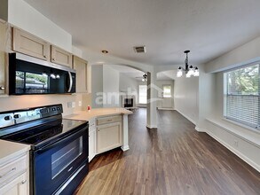 10467 Twin Circles Dr in Montgomery, TX - Building Photo - Building Photo