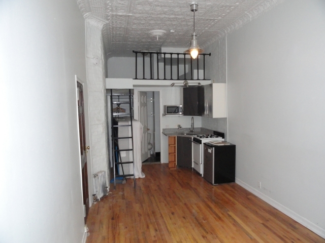 193 Nassau Ave in Brooklyn, NY - Building Photo - Building Photo