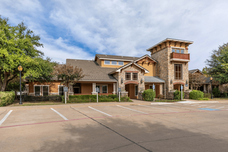 Nolen Grand Apartments in Dallas, TX - Building Photo - Building Photo