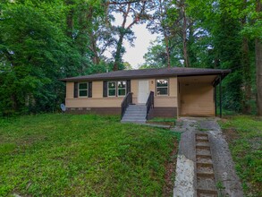 3054 Waters Rd SW in Atlanta, GA - Building Photo - Building Photo
