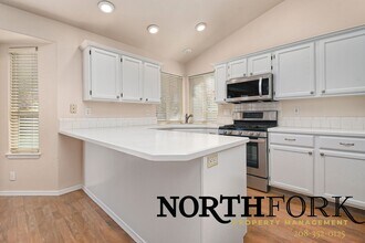 1785 N Trail Creek Way in Eagle, ID - Building Photo - Building Photo