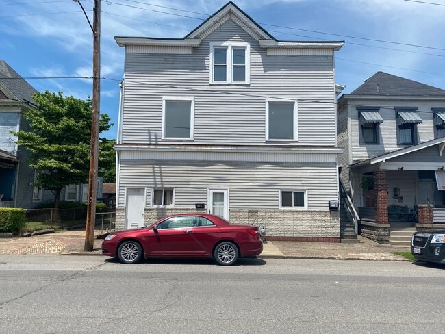 723 Broadway St, Unit 3