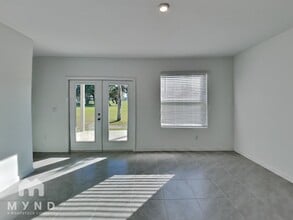 6975 Faben Ln in Zephyrhills, FL - Building Photo - Building Photo