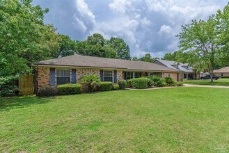 6464 Lake Charlene Ct in Pensacola, FL - Building Photo - Building Photo