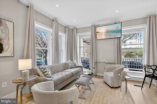2142 O St NW in Washington, DC - Building Photo