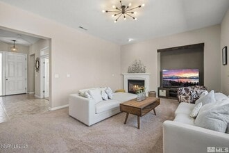 735 Sienna Park Dr in Reno, NV - Building Photo - Building Photo