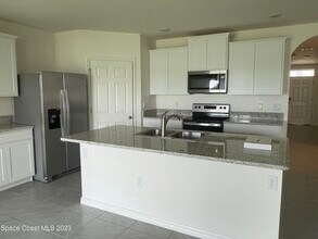 2194 Farmhouse Rd SE in Palm Bay, FL - Building Photo - Building Photo
