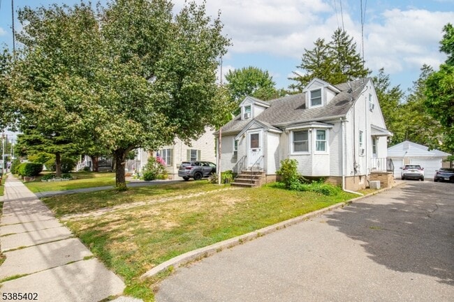 27 Harrison Ave in Waldwick, NJ - Building Photo - Building Photo