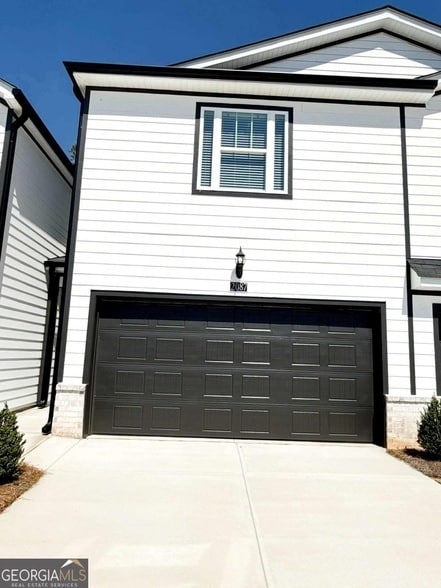property at 2087 Avalon Rdg