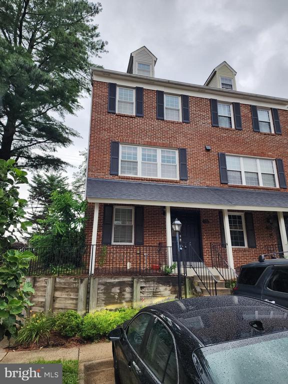 property at 7710 Marshall Heights Ct