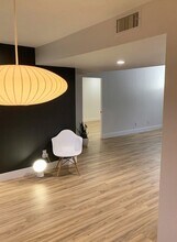 255 E Avenida Granada in Palm Springs, CA - Building Photo - Building Photo