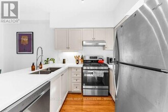 25 Rankin Crescent in Toronto, ON - Building Photo - Building Photo