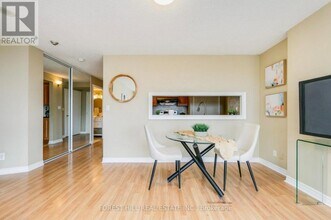 90 Dale Ave in Toronto, ON - Building Photo - Building Photo