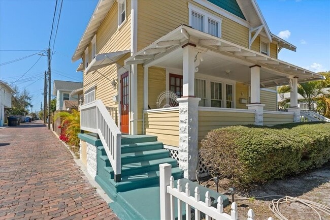 916 2nd St N in St. Petersburg, FL - Building Photo - Building Photo
