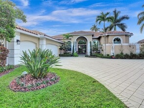 2715 Edgewater Ct in Weston, FL - Building Photo - Building Photo