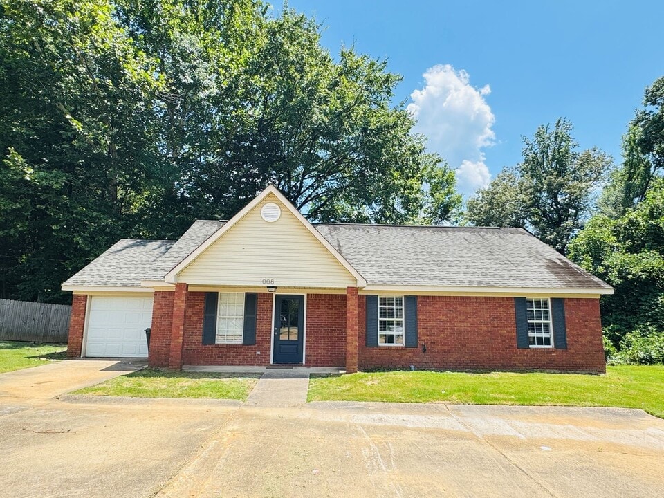 1008 Creekside Pl in Oxford, MS - Building Photo