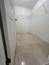 4106 19th St SW in Lehigh Acres, FL - Foto de edificio - Building Photo