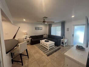 468 W Ocean Ave in Boynton Beach, FL - Building Photo - Building Photo