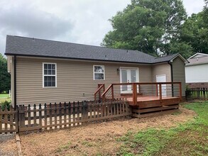 735 Kluttz St in Mount Pleasant, NC - Building Photo - Building Photo