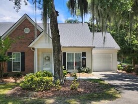 102 Grey Oak Ct in Savannah, GA - Building Photo