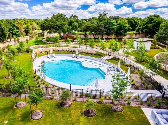 4802 S Congress Ave in Austin, TX - Building Photo - Building Photo