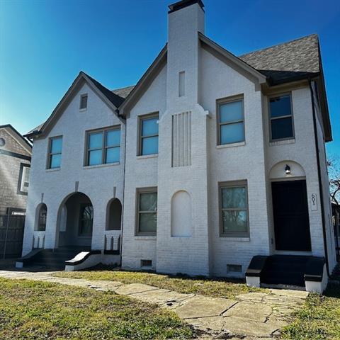 property at 601 S Oak Cliff Blvd