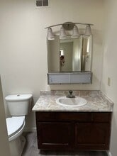 1703 Lark Ellen Dr in Paso Robles, CA - Building Photo - Building Photo