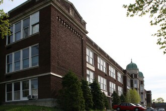 435 Main St in Johnson City, NY - Foto de edificio - Building Photo